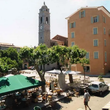 Marina Di Fautea 公寓 *