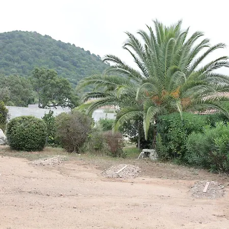 Marina Di Fautea Apartment *