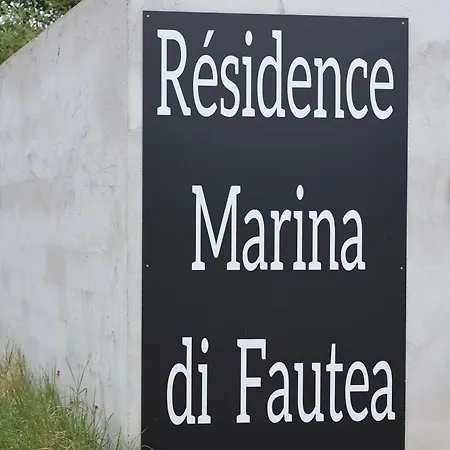 Marina Di Fautea 公寓 *