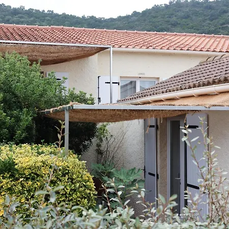 Marina Di Fautea Apartment *