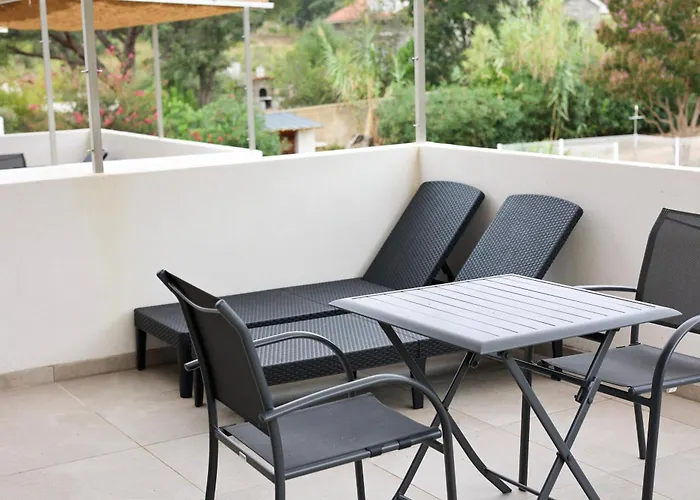 Apartment Marina Di Fautea *